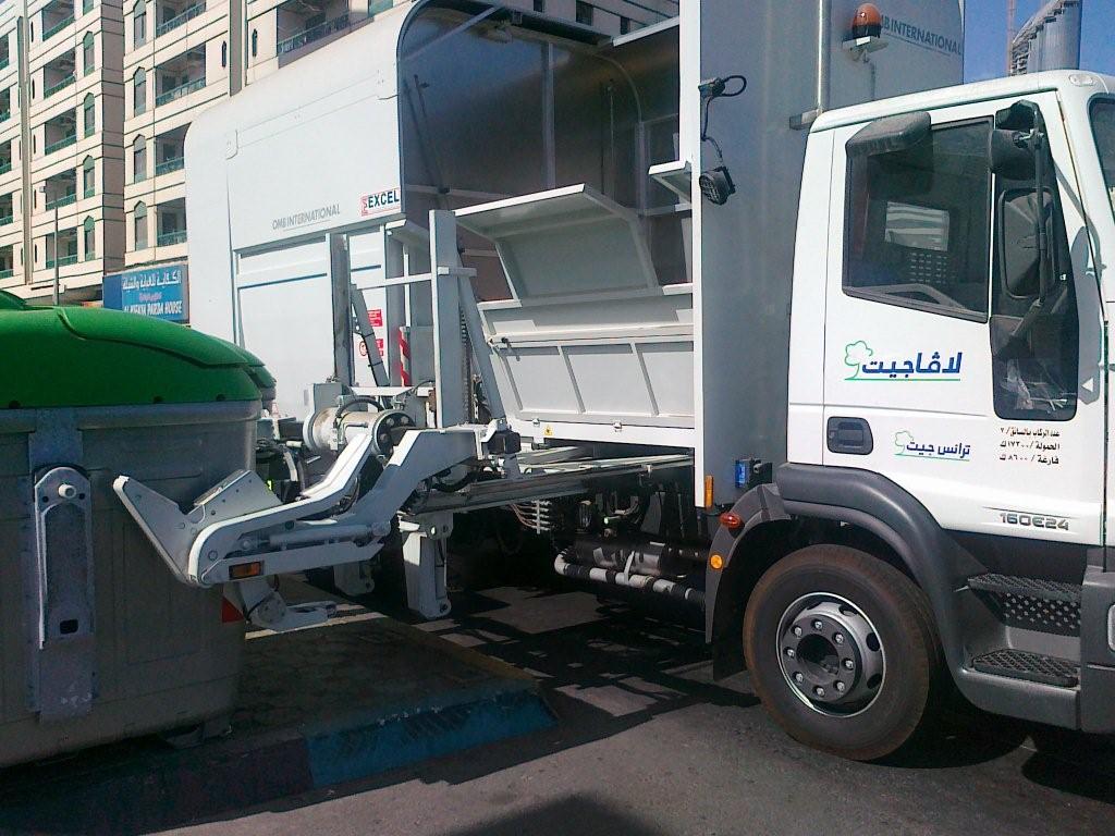 Camion raccolta rifiuti - Waste collection truck