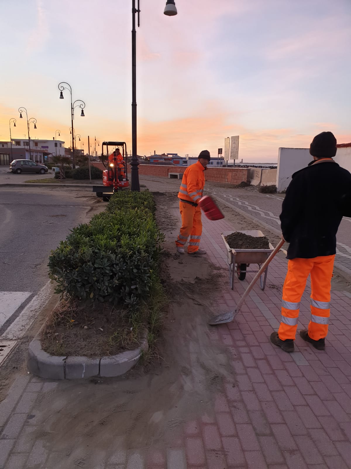 Pulitura lungomare - Waterfront cleaning